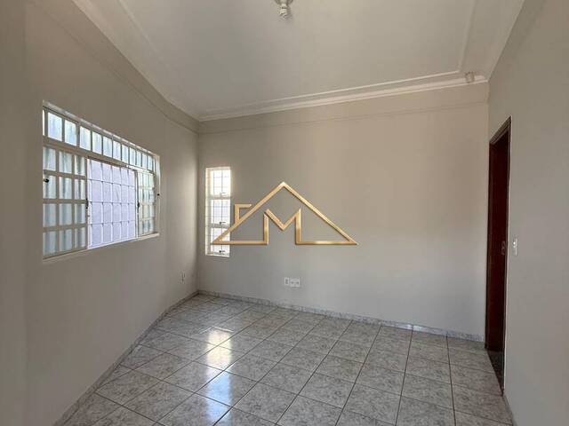 #301 - Casa para Venda em Franca - SP - 2