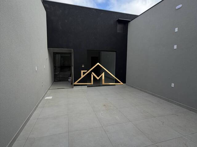 #319 - Casa para Venda em Franca - SP - 2