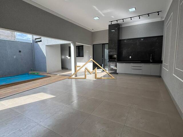 #323 - Casa para Venda em Franca - SP